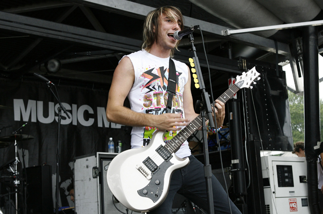 Lead singer Alex Gaskarth of All Time Low performs at the 2008 Vans Warped Tour held at the Comcast Center in Mansfield, Mass., on July 23, 2008. (Peter Cooke/Cal Sport Media/ABACAUSA.COM/MCT).
