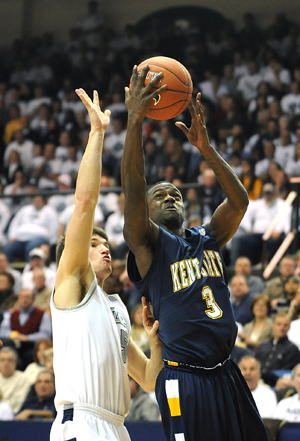 Kent State junior gaurd Randal Holt shoots a basket on Saturday, Jan. 21 at the University of Akrons James A. Rhodes Arena. The Akron Zips beat the Golden Flashes 84-75. Photo by Kristin Bauer.