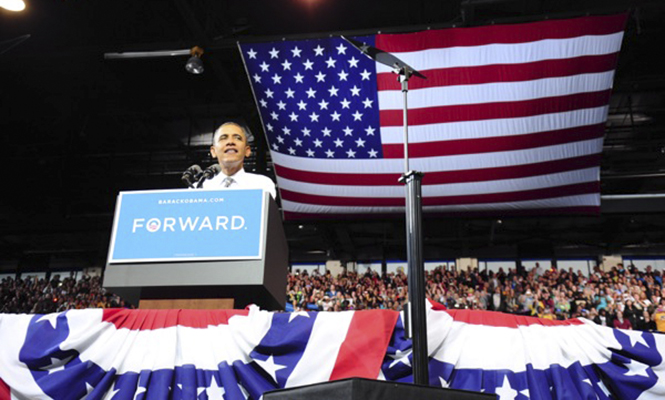 President+Obama+speaks+to+a+crowd+of+6%2C600+Wednesday+at+the+M.A.C.+Center.+Photo+by+Laura+Fong.
