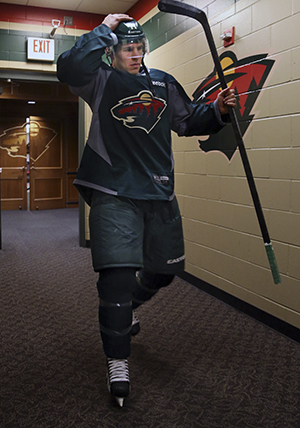 Minnesota Wild left wing Zach Parise (11) adjusts his headset while heading out for the second practice on Sunday, January 13, 2013, in St. Paul, Minnesota. (Richard Tsong-Taatarii/Minneapolis Star Tribune/MCT). Photo by Richard Tsong-Taatarii.