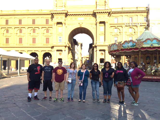 Students in the Upward Bound Florence program go sightseeing in Italy. The students are recently graduated high school seniors who are spending a month in Florence before starting as Kent State freshmen in the fall.