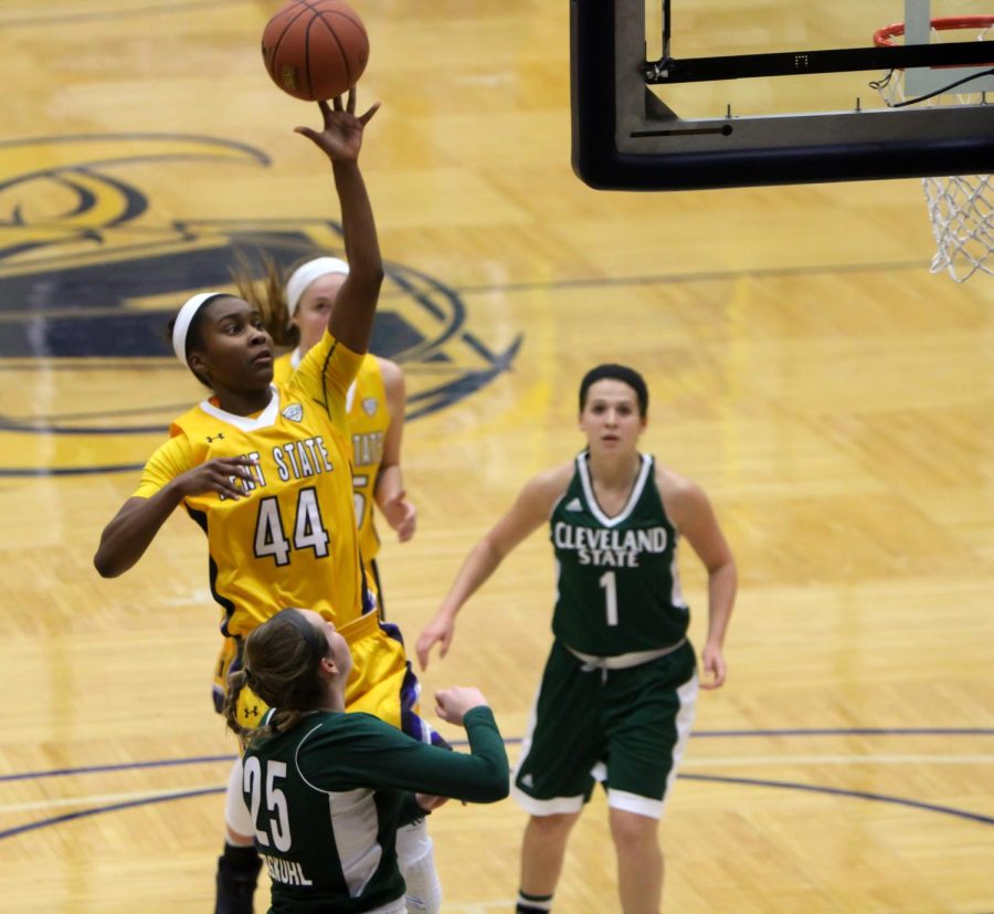 Redshirt freshman guard Tyra James goes for layup against CSU in the M.A.C. Center on Wednesday, Dec. 2, 2015. The Flashes lost 60-49 to Cleveland State.