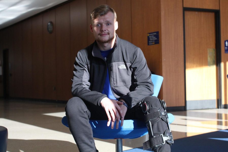Kent+State+senior%2C+Keegan+Gillilan%2C+an+exercise+science+major+with+a+minor+in+entrepreneurship%2C+shows+off+his+knee+brace+after+his+multiple+surgeries+over+the+past+month.+Gillilan+was+diagnosed+with+a+rare+hip+condition+that+caused+the+need+for+multiple+surgeries%2C+which+took+him+off+the+rugby+field+and+onto+the+sidelines.