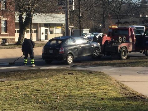 Car accident on East Main