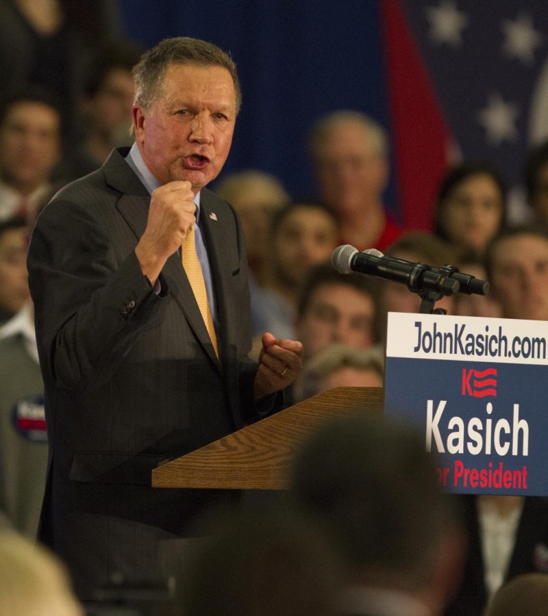 Gov.+John+Kasich+speaks+to+a+crowd+of+supporters+at+the+Lou+Higgins+Recreation+Center+in+Berea%2C+Ohio+after+winning+the+Ohio+Primary+election+Tuesday%2C+March+15%2C+2016+.