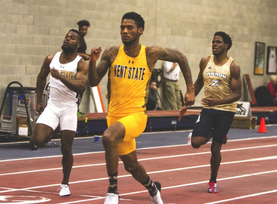William Barnes competes against Akron in the 200 meter dash on Jan. 22, 2016 at the Kent Fieldhouse. Barnes placed first in the event.