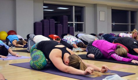 Kent State PINK hosted a yoga event on Wednesday, Oct 5, 2016 in the Kent State Student Recreation and Wellness Center. The first 70 girls to arrive were given a raffle ticket and allowed to participate in the class. After the event, free clothing from their active line was given away along with other prizes and snacks.  