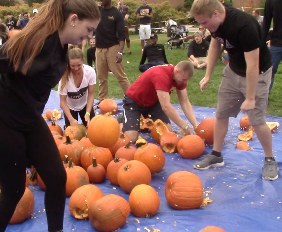 Kent+State+students+participate+in+the+2016+Pumpkin+Bash+hosted+by+Lambda+Chi+Alpha+on+Manchester+Field+on+Sunday%2C+Oct.+16%2C+2016.