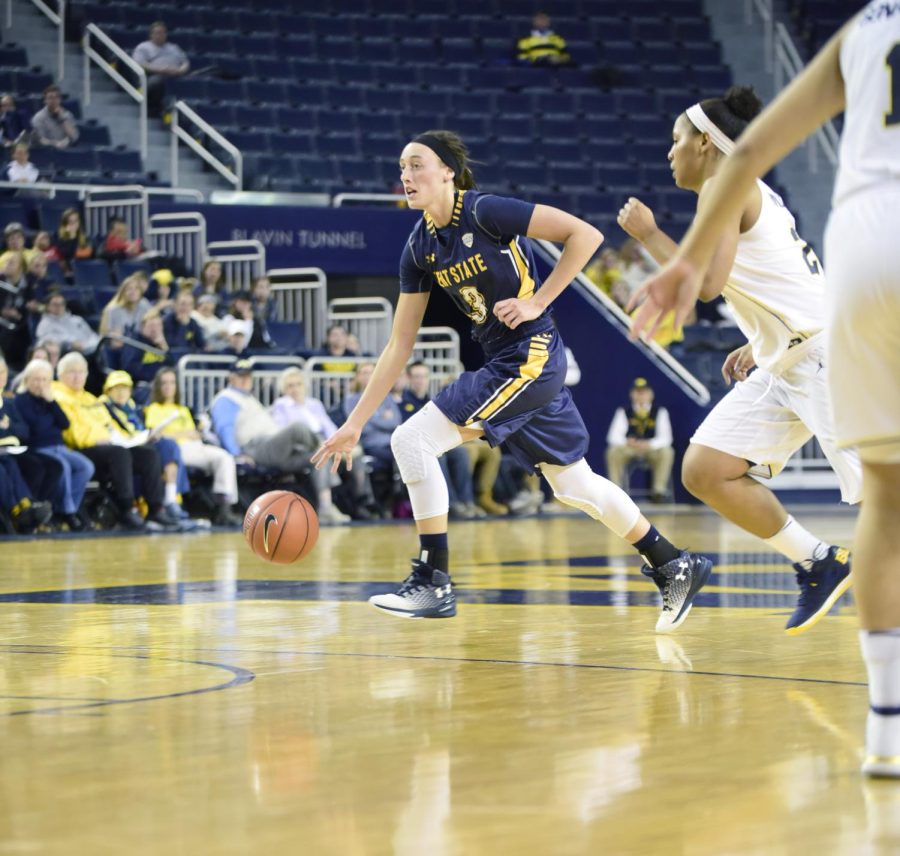Junior+guard+Larissa+Lurken+steals+the+ball+from+the+University+of+Michigan+WNIT+game%2C+Thursday+March+16%2C+2017.%C2%A0