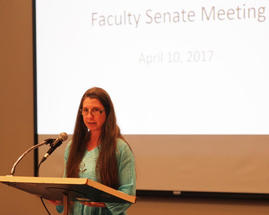 Deborah Smith, Chair of the Faculty Senate, officially calls the faculty senate meeting to order April 10, 2017 in the Student Governance Chambers.