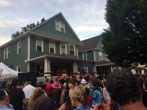 Large audiences gather on Larchmere Boulevard for the 9th annual Larchmere Porch Festival on June 17, 2017. 