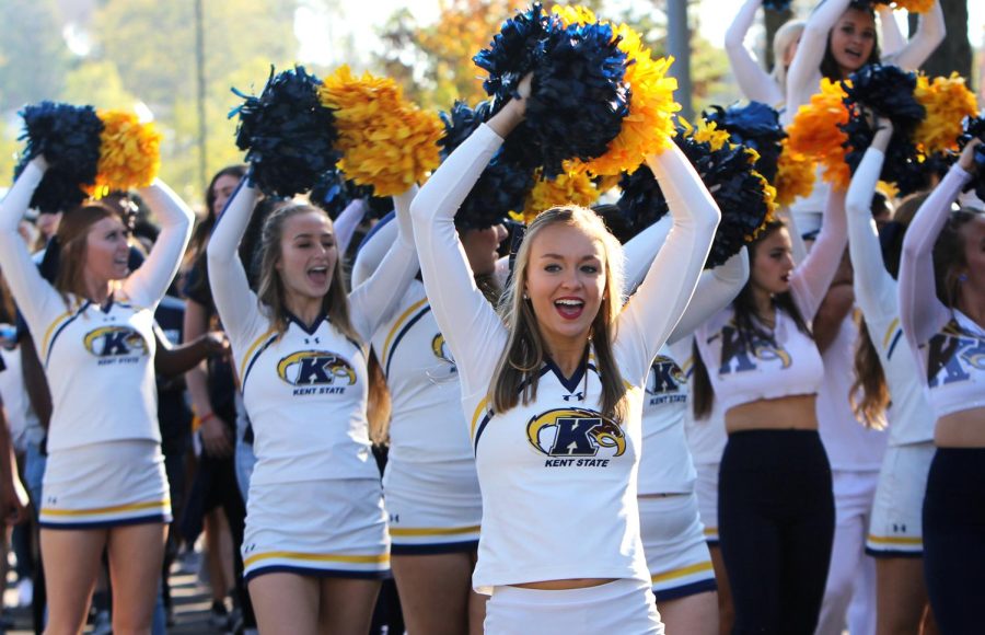 Kent+State+cheerleaders+participate+in+the+Homecoming+Parade+Saturday%2C+Oct.+14%2C+2017.