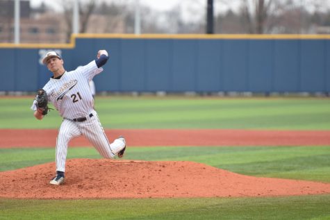 Kent State starting pitcher Jared Skolnicki throws a pitch to a Pittsburgh batter during the Flashes 2-0 win over Pittsburgh on April 18, 2018. Kent State swept the two-game season series against the Panthers.