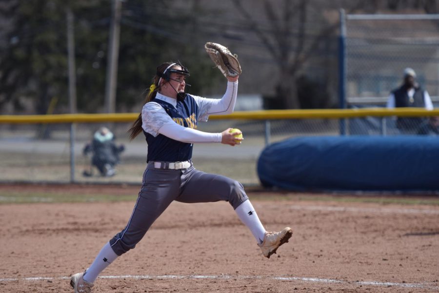 Kent State sophomore pitcher Olivia Sborlini comes in for relief on March 24, 2018. The Flashes won the first game of the doubleheader against Western Michigan, 8-7, in extra innings.