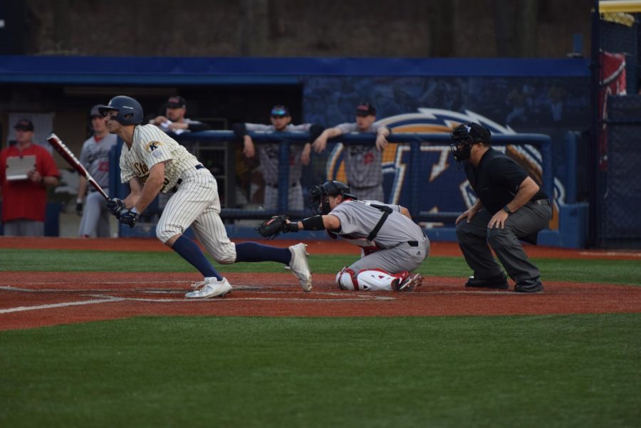 Senior+Brad+Hamilton+heads+toward+first+base+after+a+base+hit+during+the+second+game+of+Kent+States+doubleheader+against+Northern+Illinois+on+April+13%2C+2018.+The+Flashes+won+the+game%2C+7-2.%C2%A0