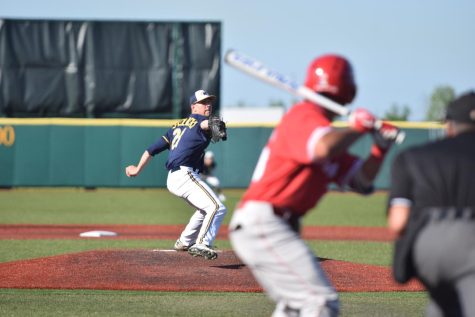 Kent State senior Jared Skolnicki winds up for a pitch during the Flashes 7-2 win over Miami (OH) to advance to the MAC Championship. Skolnicki struck out eight Redhawks in 8 2/3 innings.