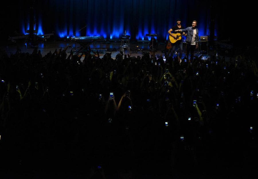Jesse McCartney performs inside the Kent State Student Center Ballroom on Sept. 27, 2018. 