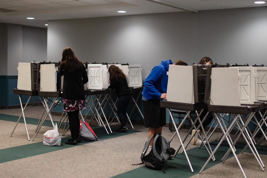 Kent State Students line up at the polls on November 6, 2018 for the midway elections at the Kent State Wellness Center.