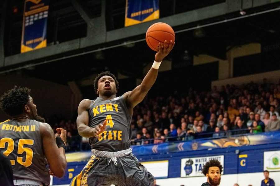 Antonio Williams takes a shot in the first half of the Flashes matchup against Buffalo on Jan. 25. The Flashes lost, 88-79.