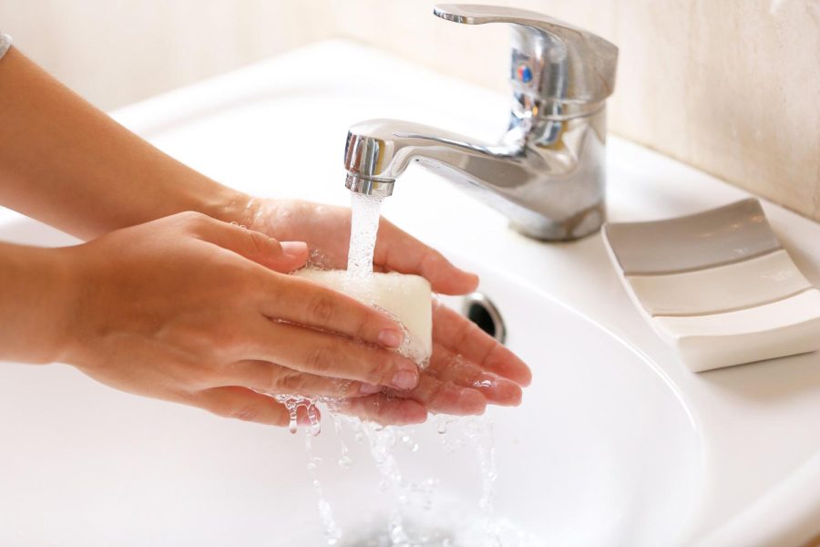 Hilton+announced+that+it+will+collect+used+bars+of+soap+from+guest+rooms+across+its+hotels+and+recycle+them+into+1+million+new+bars+of+soap+by+October+15%2C+which+is+Global+Handwashing+Day.