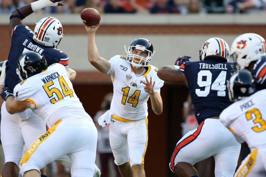 Dustin+Crum+attempts+a+pass+during+Saturdays+55-16+loss+at+No.+8+Auburn.+Crum+finished+with+a+career-high+198+passing+yards.