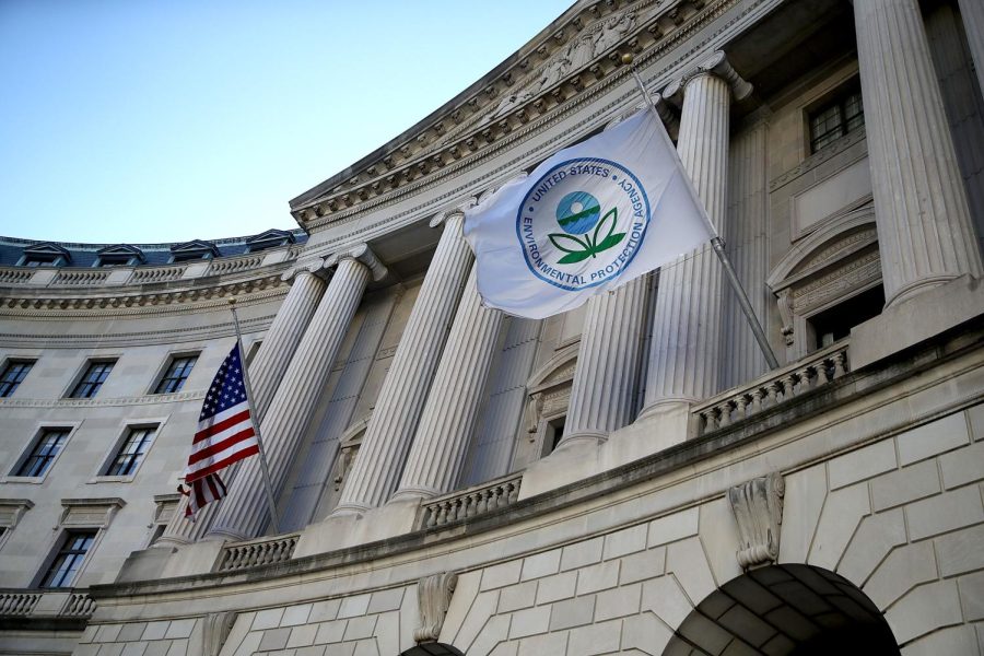 WASHINGTON, DC - MARCH 16: A view of the U.S. Environmental Protection Agency (EPA) headquarters on March 16, 2017 in Washington, DC. U.S. President Donald Trumps proposed budget for 2018 seeks to cut the EPAs budget by 31 percent from $8.1 billion to $5.7 billion. (Photo by Justin Sullivan/Getty Images)