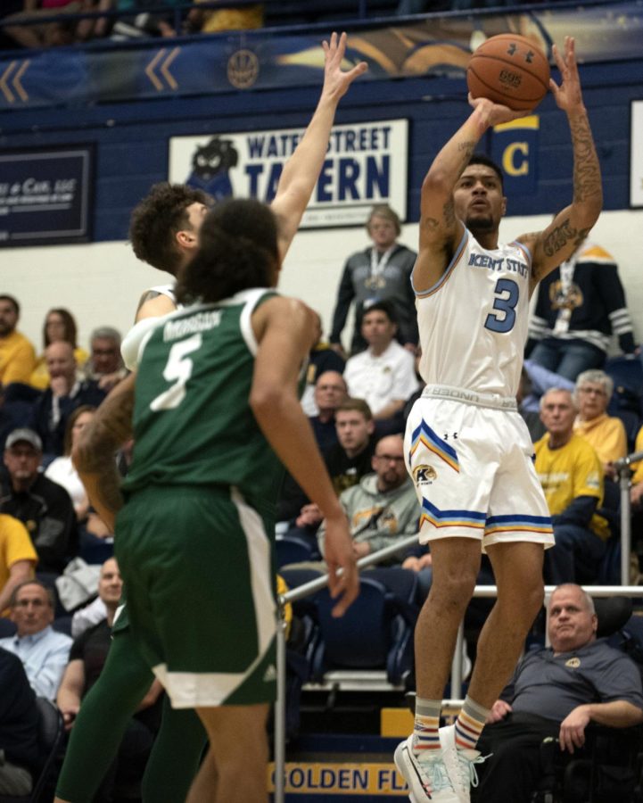 Senior Troy Simons (3) attempts shot during first half of game against Eastern Michigan on Mar. 9, 2020. Kent State won 86-76 allowing them to move on to the quarterfinals.