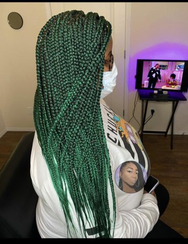 Medium box braids on a client by Shawnize Burns. Courtesy of @shawnzyb.hair on Instagram. 