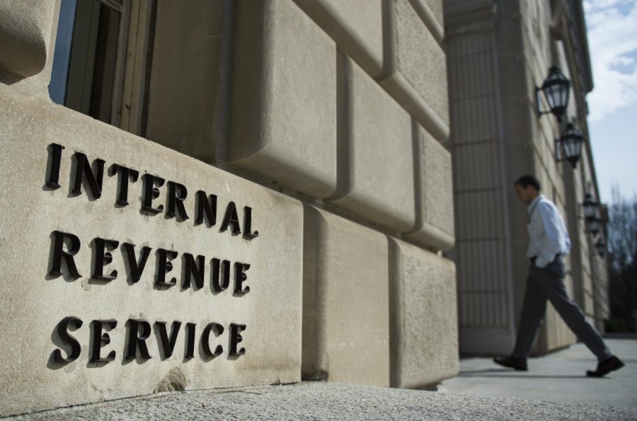 As tax season kicks into high gear, two House Democrats have questions for the Internal Revenue Service about a newly redesigned tax form in the wake of a recent watchdog report that outlined potential issues associated with use of the forms.