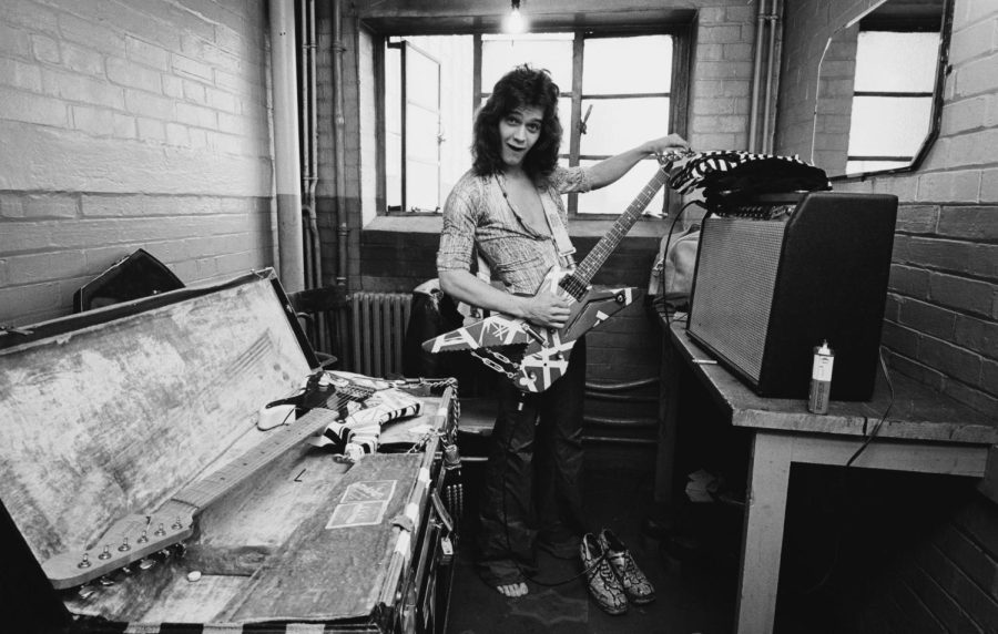 Eddie+Van+Halen+poses+backstage+at+Lewisham+Odeon+in+London+in+1978.