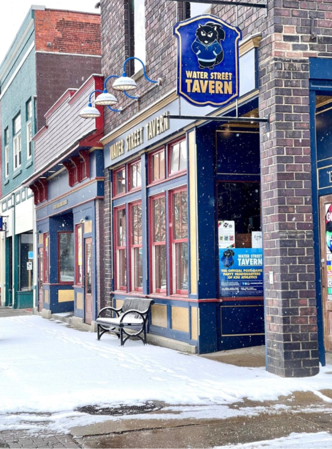 Water Street Tavern at 132 S Water St.