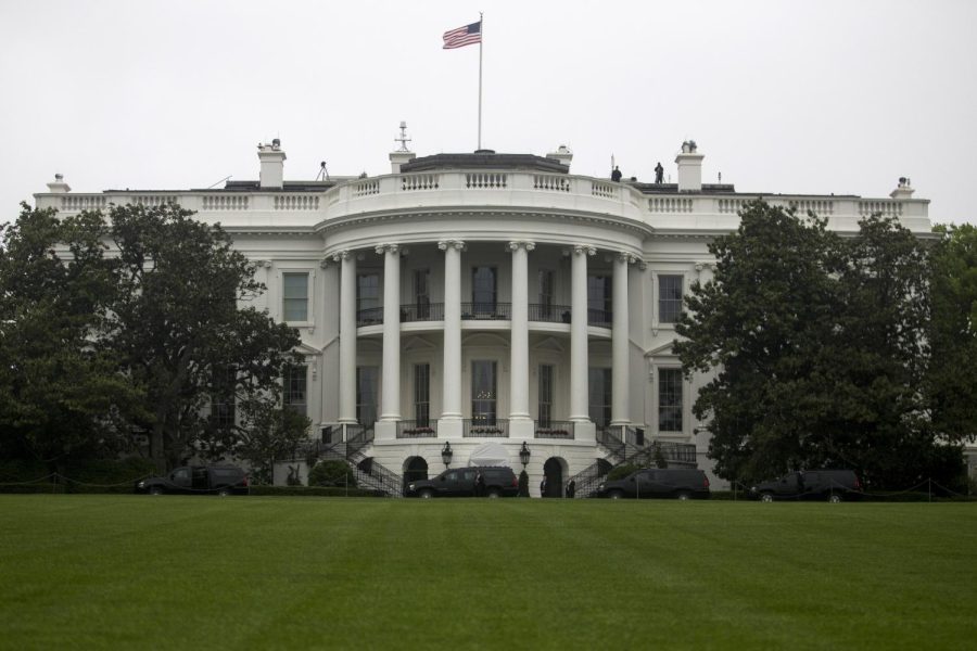 WASHINGTON, DC - MAY 13: (AFP-OUT) President Donald Trump's motorcade arrives at the White House on May 13, 2018 in Washington, D.C. (Photo by Zach Gibson/Getty Images)