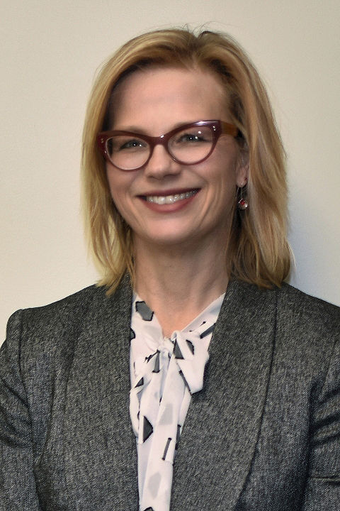 Angela Spalsbury is the dean and chief administrative officer for Kent State Geauga. 