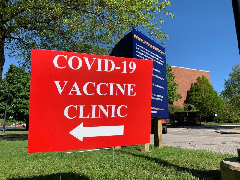 Sign+advertising+a+COVID-19+vaccine+clinic+at+the+DeWeese+Health+Center+on+Kent+State%E2%80%99s+campus.+May+10th+2021+%28Rachel+Gross%29