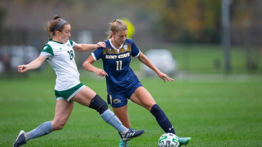 Freshman midfielder Alisa Arthur moves the ball down the field during the Kent State soccer teams 0-0 tie against Ohio University on Thursday Oct. 28. in Athens, Ohio. 