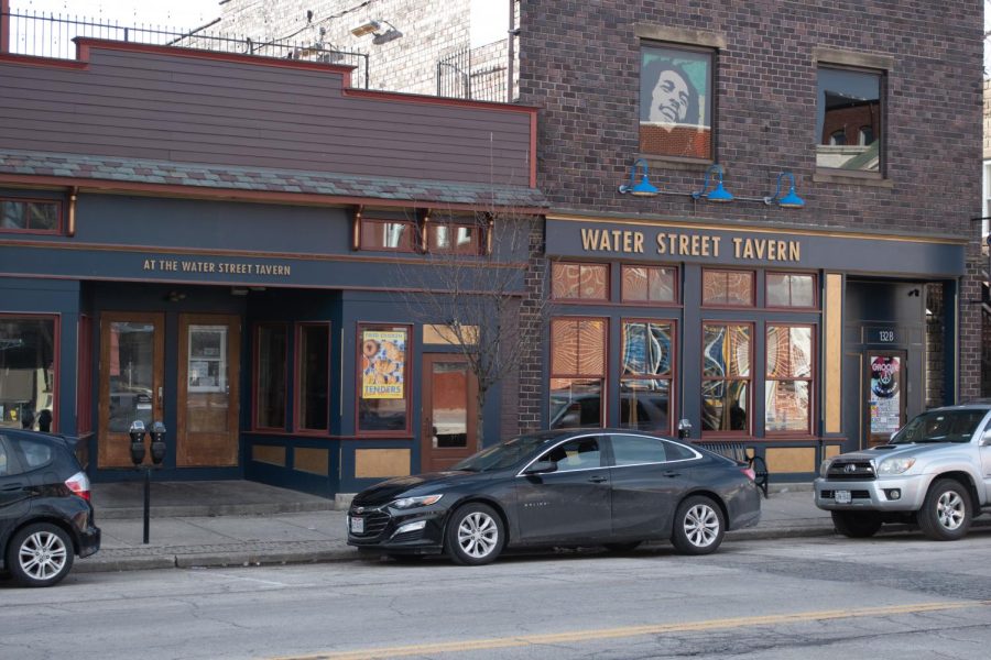 Waterstreet+Tavern+is+a+bar+located+on+Water+Street+in+downtown+Kent.