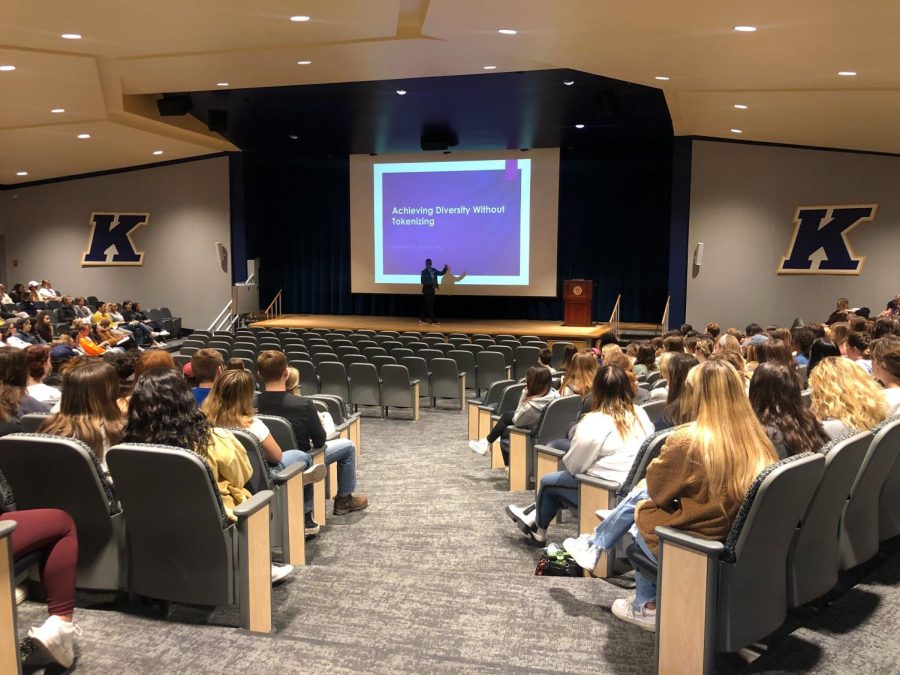 Eboné Bell gives a presentation on achieving diversity without tokenizing in the Kiva on Tuesday, March 15, 2022. Bell spoke to students after being invited to the event organized by Kent State’s Undergraduate Student Government and Panhellenic Council.
