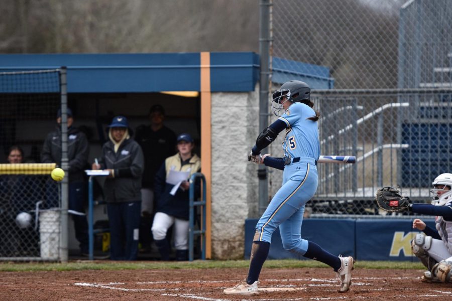 Kent State graduate student Madyson Cole bats during the second game of the double header on March 25, 2022.
