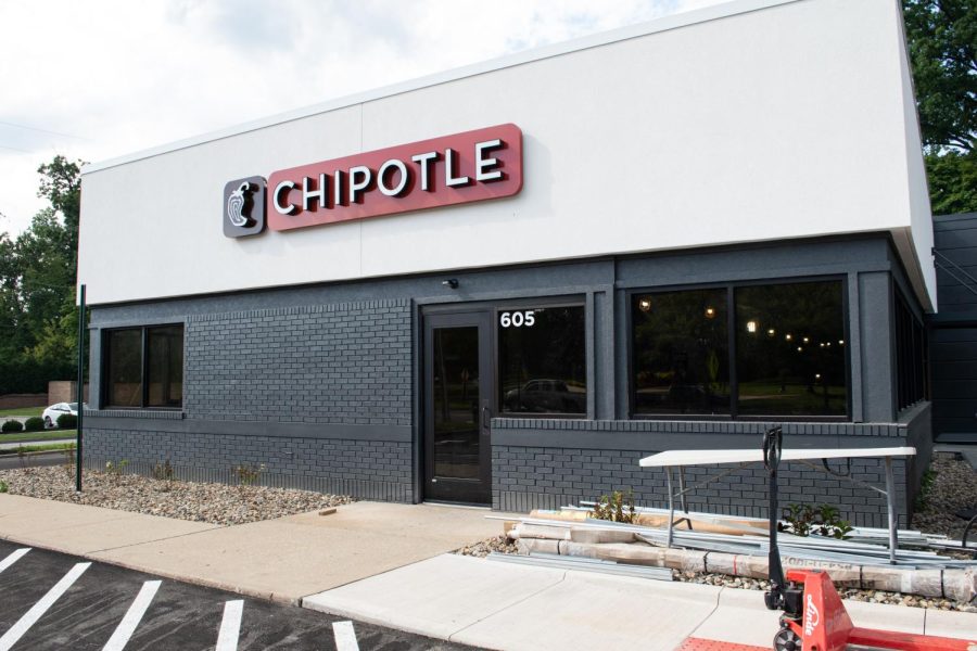 The+new+Chipotle+was+built+at+the+location+of+the+old+Burger+King%2C+605+East+Main+St.+