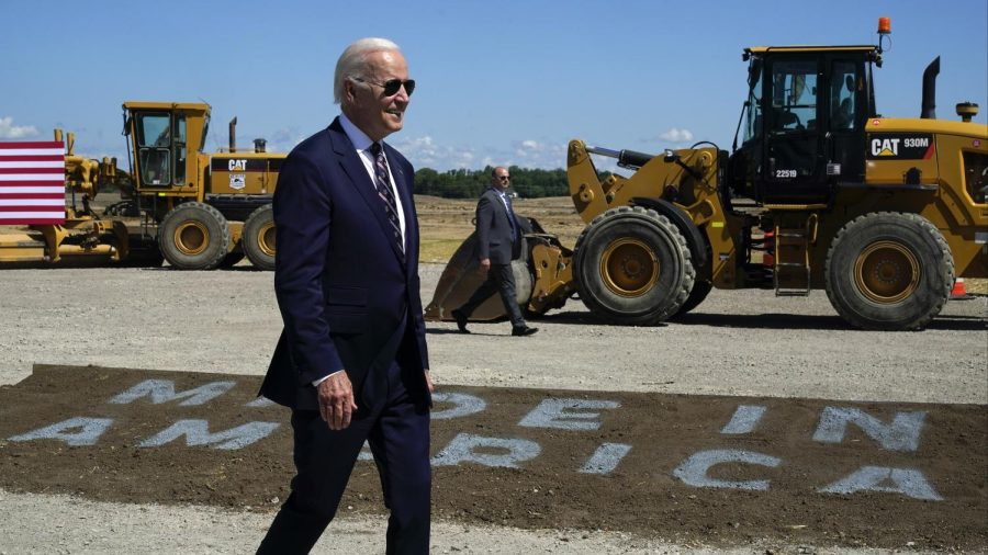 President Joe Biden arrives to speak during a groundbreaking for a new Intel computer chip facility in New Albany, Ohio, Friday, Sep. 9, 2022. 