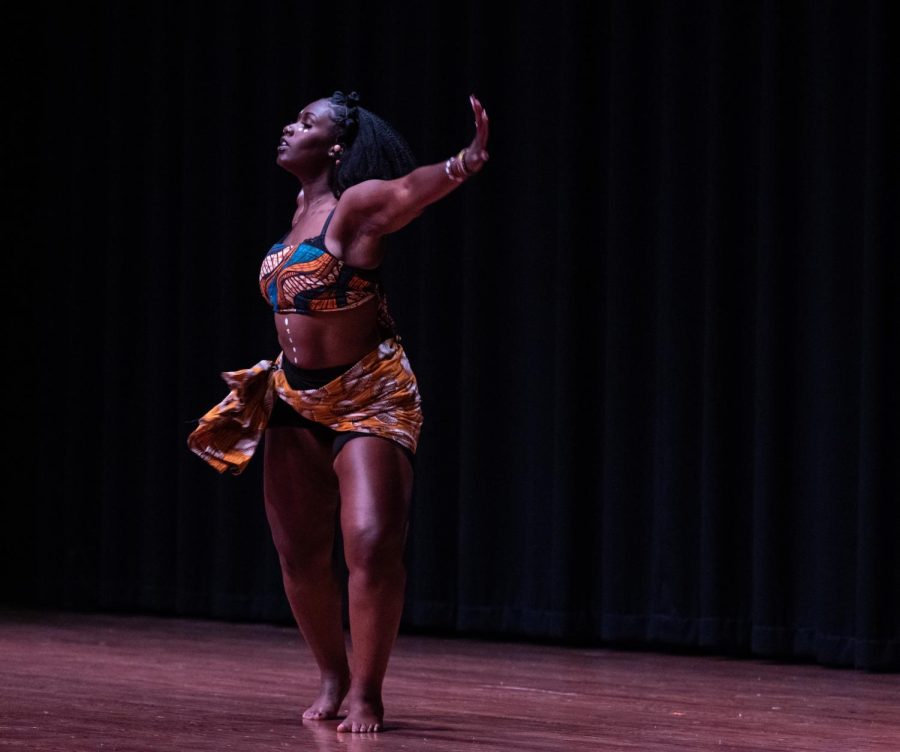 Following her song, Kent State senior Lillah Tolbert takes to the stage again in a dance performance. She would later be crowned Queen of the 52nd Renaissance Ball for her display.