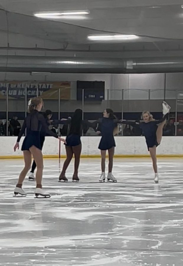 Kent State Club Figure Skating members perform at a D1 hockey game on Jan. 20, 2023.