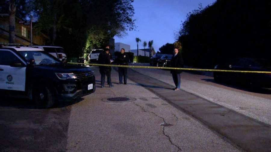 Three people were killed and at least four others were injured in a shooting overnight in Los Angeles, according to a spokesperson with the Los Angeles Fire Department.
(KABC)