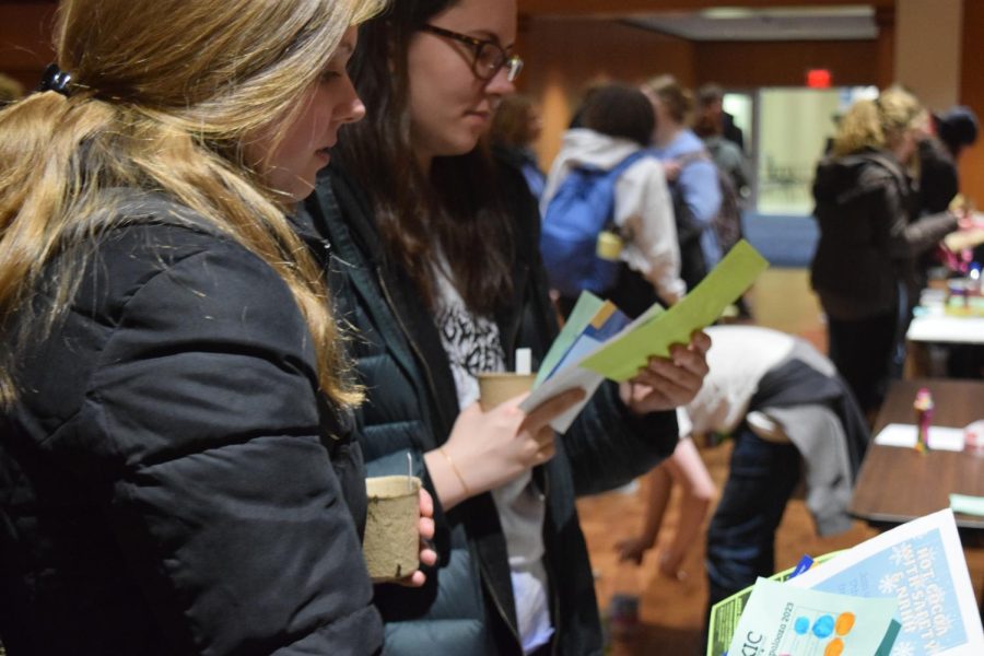 Students learn about recycling and sustainablility from hall councils and clubs at KICs Recycle Palooza in the Ballroom on Feb. 8, 2023.
