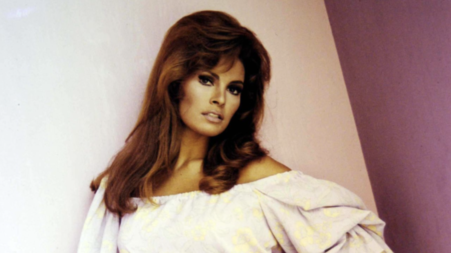 Raquel Welch, shown here around 1968, has died, her manager announced.
(Avalon/Hulton Archive/Getty Images)