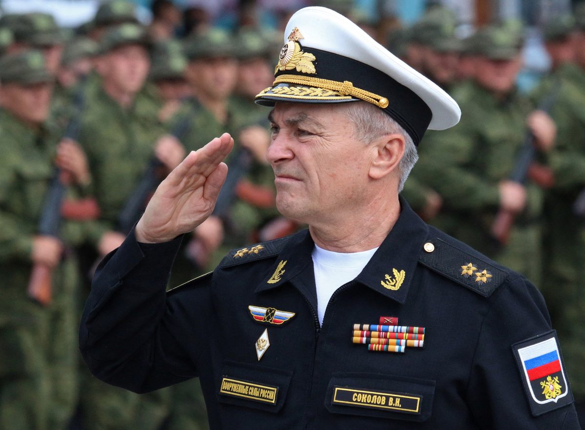 Commander+of+the+Russian+Black+Sea+Fleet+Vice-Admiral+Viktor+Sokolov+salutes+during+a+send-off+ceremony+for+reservists+drafted+during+partial+mobilisation%2C+in+Sevastopol%2C+Crimea%2C+on+September+27%2C+2022.+
