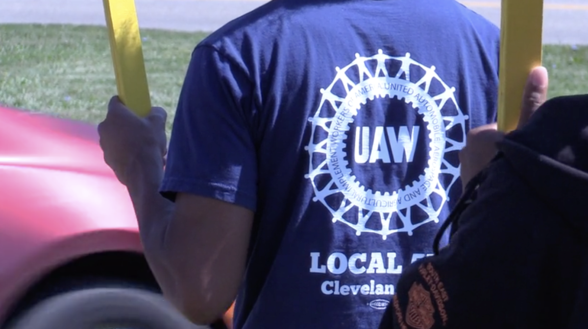 UAW strike extends to Northeast Ohio, Stellantis facility in Streetsboro joins the strike