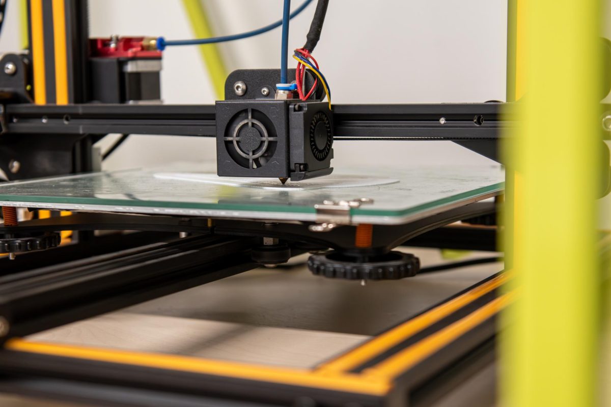 A 3D printer inside the CAED FabLab works on the initial stages of a 3D print on Nov. 8, 2023.