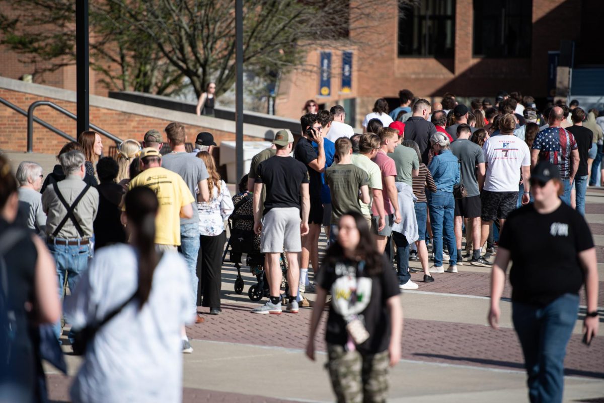 Ticket holders for Kyle Rittenhouses speech form a line stretching from The Student Center to the CUE April 16, 2024.