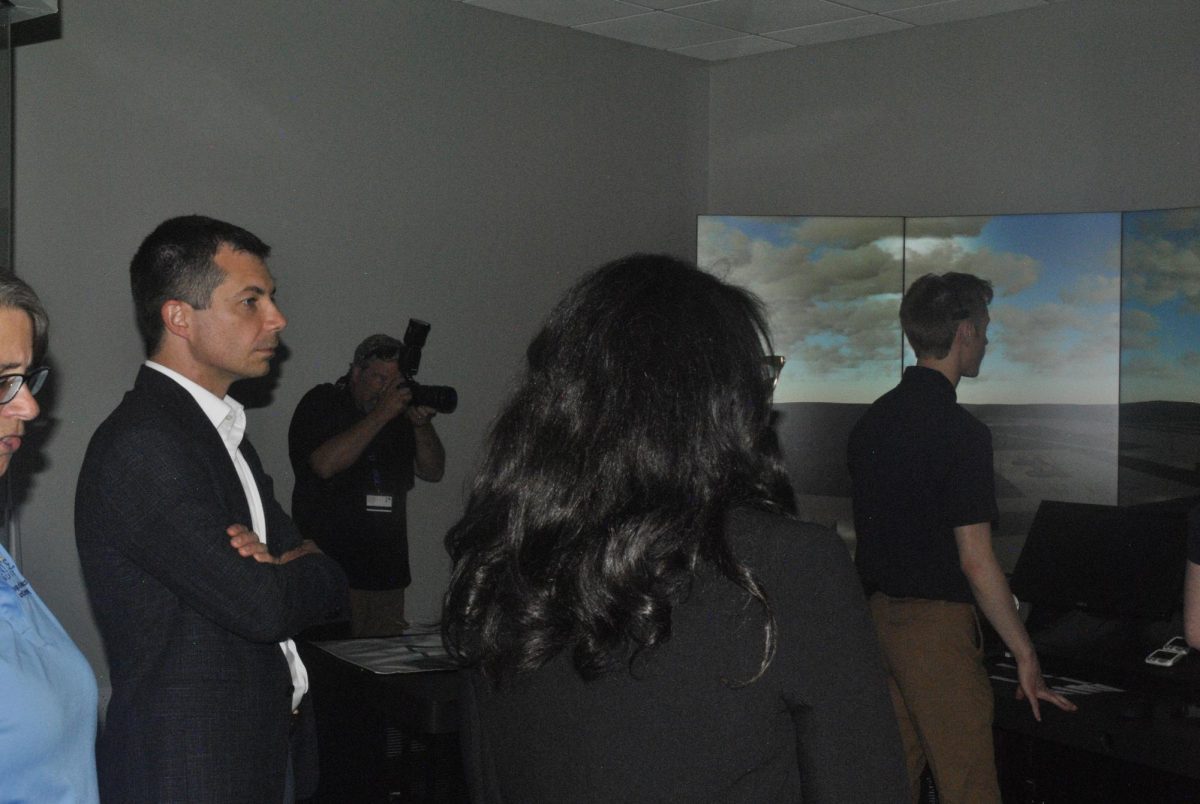 U.S Transportation Secretary Pete Buttigieg visits Kent States new Aeronautics building, getting to see students use the colleges state-of-the-art technology. 